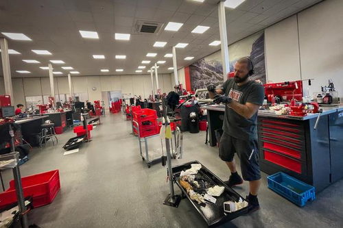 SRAM傳動系統(tǒng)開發(fā)總部巡覽 技術(shù)服務(wù)核心探秘